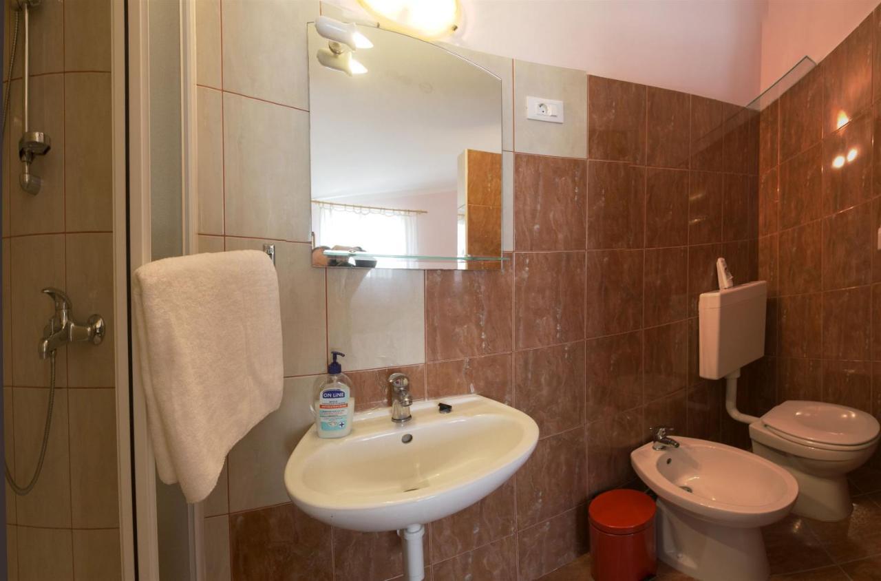 Apartments Gudelj Trogir Buitenkant foto