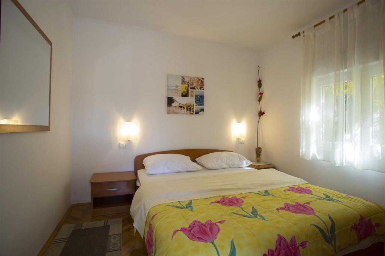 Apartments Gudelj Trogir Buitenkant foto